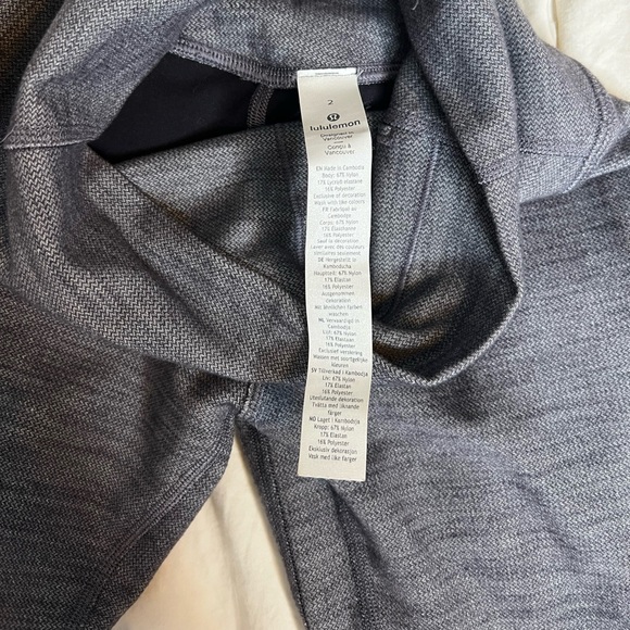 Lululemon Size 2 Gray - Picture 4 of 6